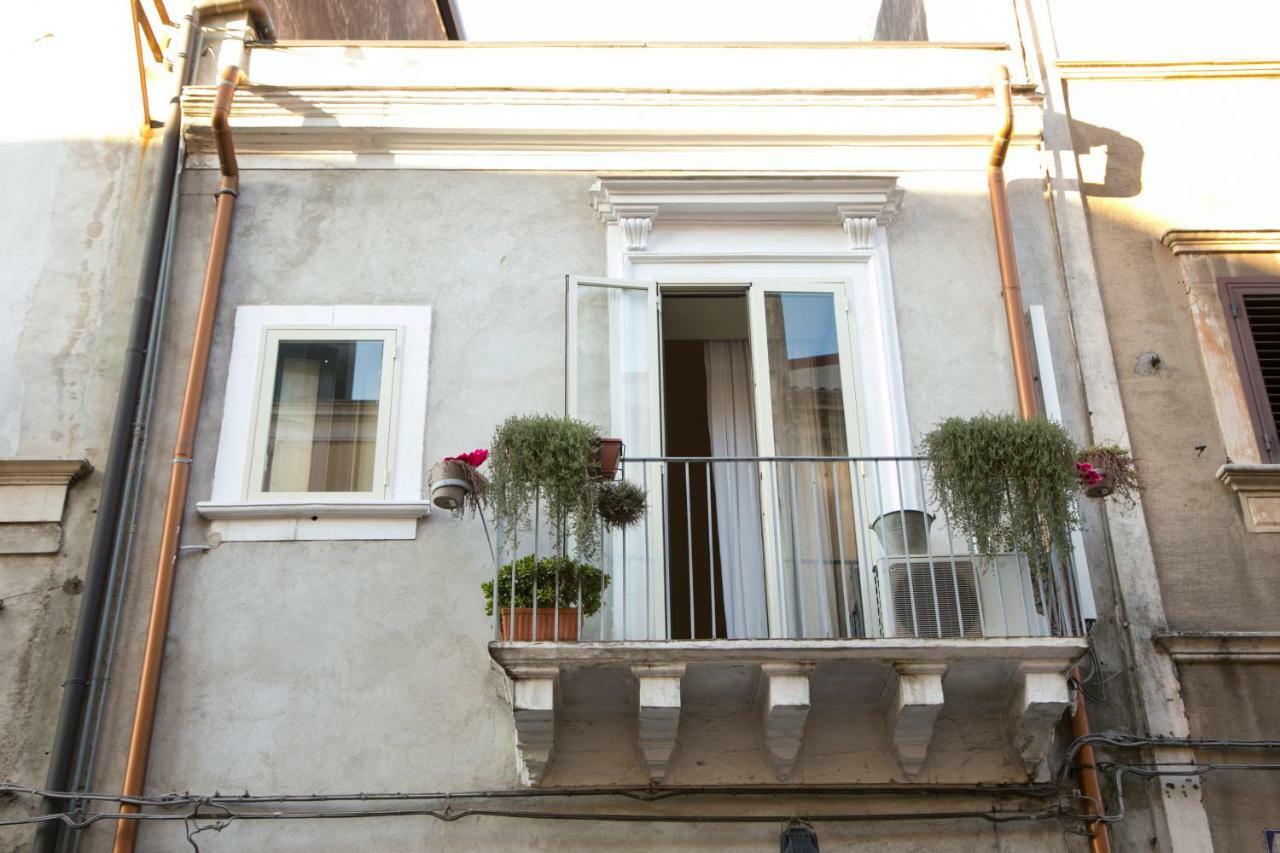 Suittom Apartment Κατάνια Εξωτερικό φωτογραφία